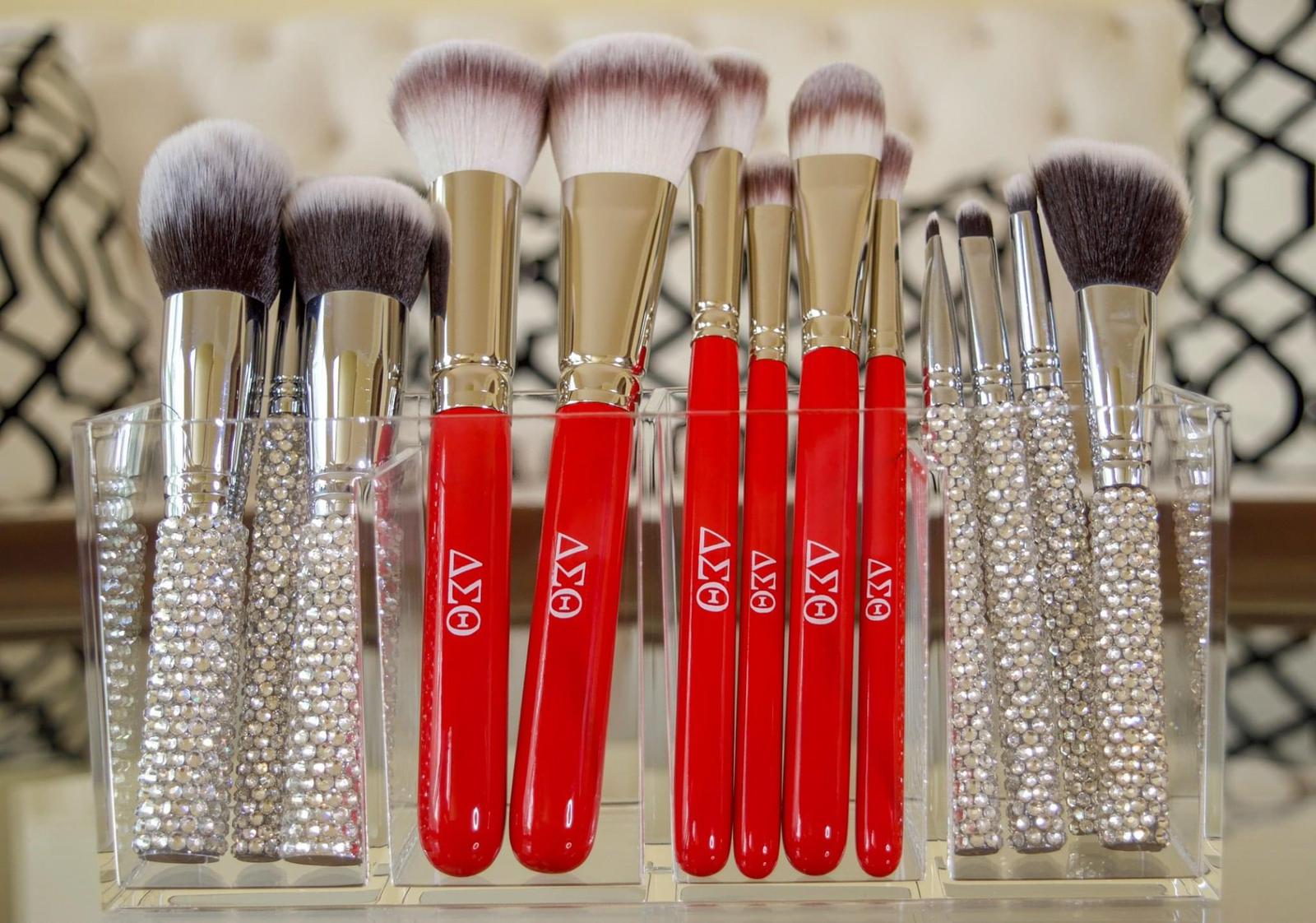 The FIRST Delta Sigma Theta® Crimson & Cream Makeup Brush Set & Bag